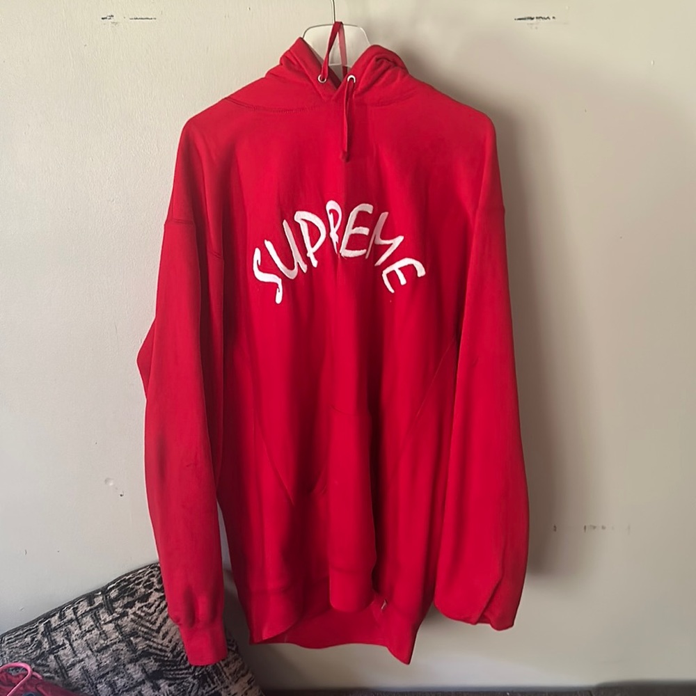 Red Supreme Hoodie XL